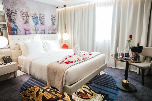 Gate Twenty Two Boutique Hotel