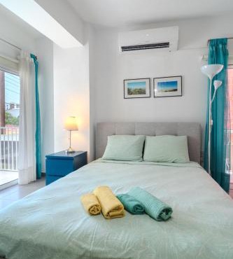 Mackenzie Blu Beach Studio