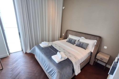 Del Mar 2 Luxe Bedroom 'C' Highrise Residence in Limassol