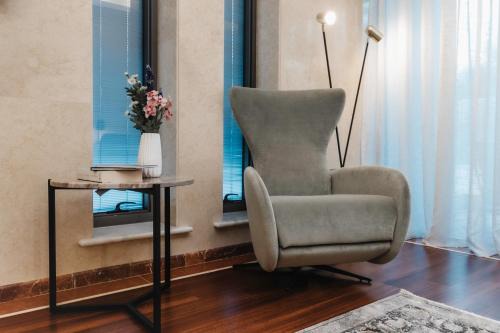 16 EXECUTIVE SUITES by Hypnos in Nicosia