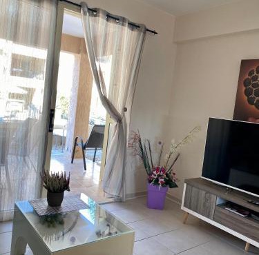 Royal Seacrest apartment with garden G5