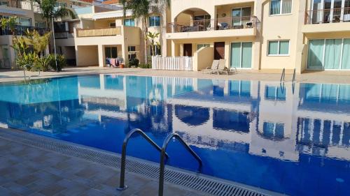 The Olive Grove Escape, Eleonas Apts