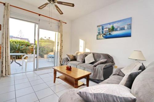 LefKon Cottage Coral Bay