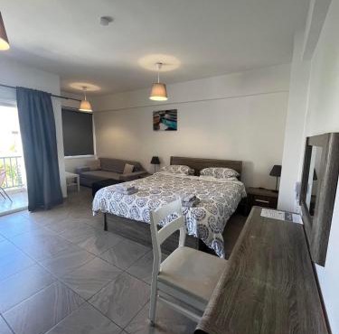 Polyxeni Hotel Apartments