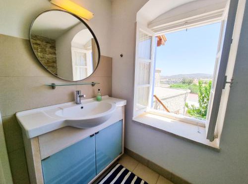 Village Charm with Pool Apartment at Skarinou
