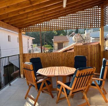 Eftis - Renovated Traditional House