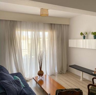 Summer getaway: Stunning 1 bedroom apartment!