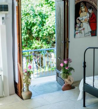 Cecilias Courtyard