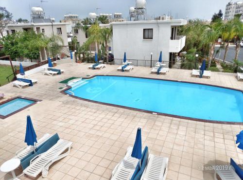 Constantaras Apartments