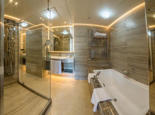 Columbia Beach Resort in Pissouri