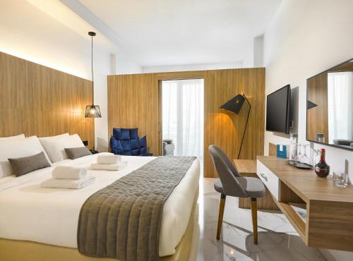 The Blue Ivy Hotel & Suites